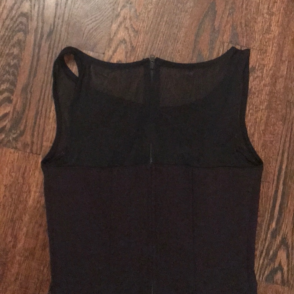 LITTLE BLACK GUESS DRESS - Picture 5 of 7